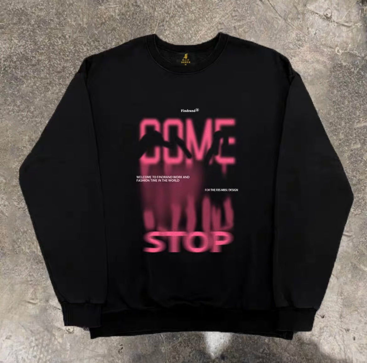 Blurred Logo Graphic Loose Sweatshirt