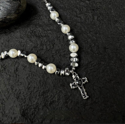 Cross Grunge Beads Necklace