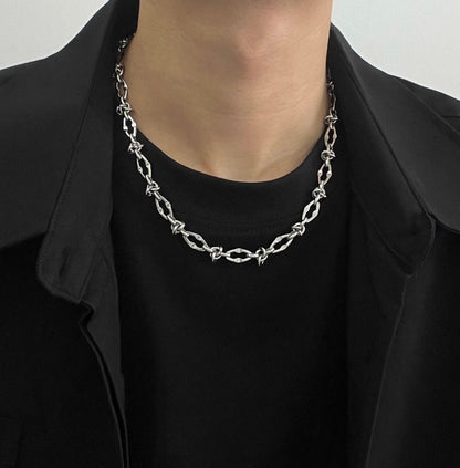 Link Distortion Chain Necklace