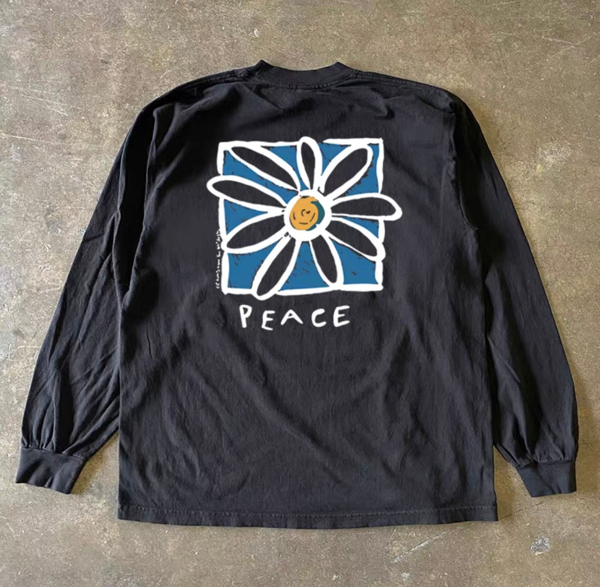 Back Flower Graphic Long Sleeve T-Shirt