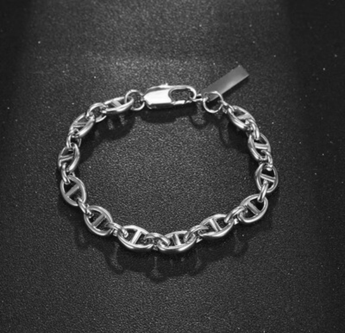 Anchor Plate Chain Bracelet
