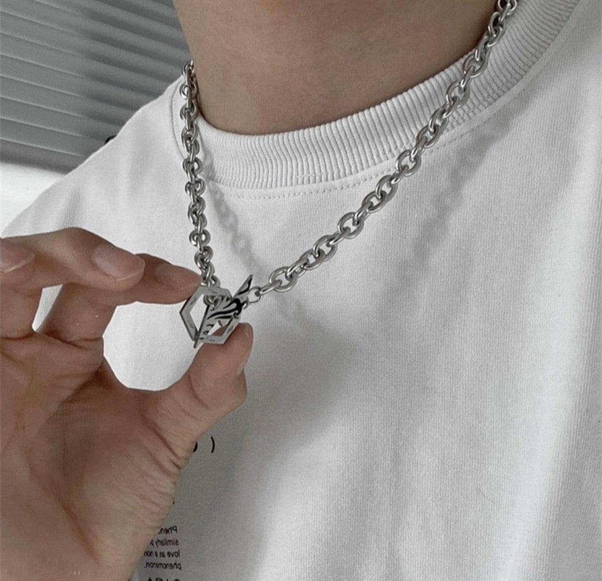Geometric Toggle Bar Chain Necklace