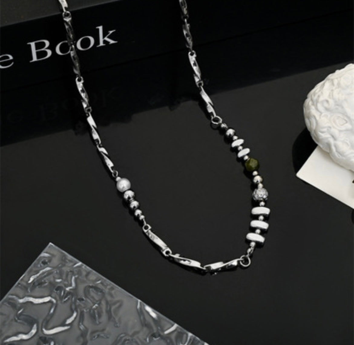 Mixed Beads Asymmetric Chain Necklace