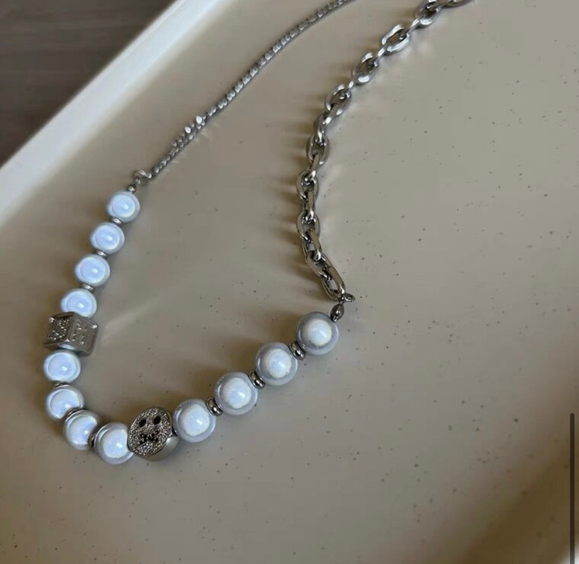 Pearl Motif Chain Necklace