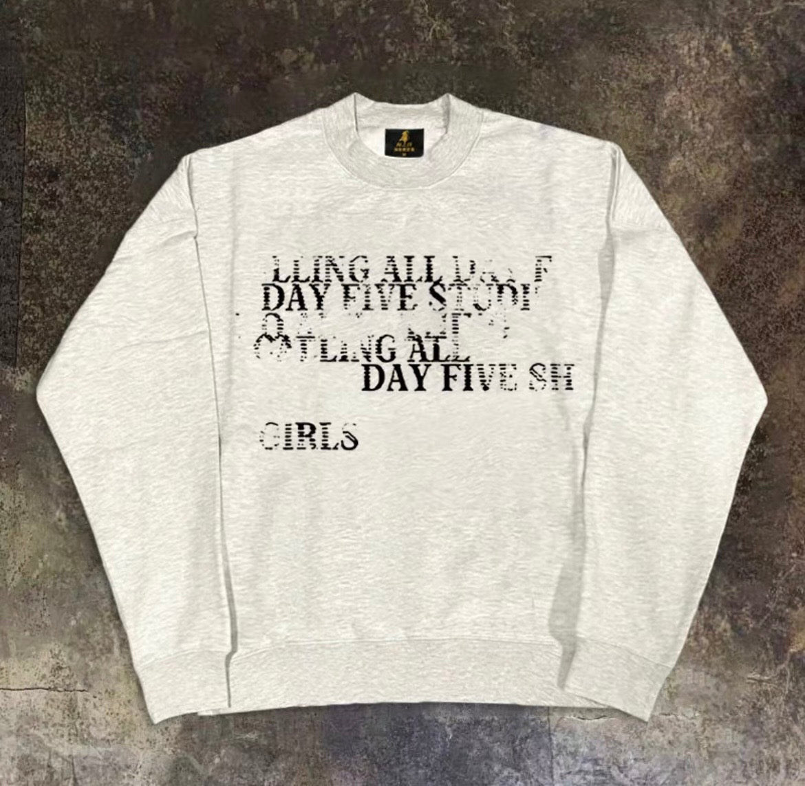 Cracked Typography Print Sweatshirt