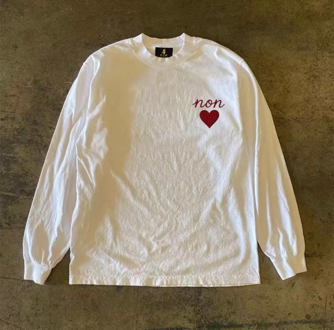 Script Heart One Point Long Sleeve T-Shirt