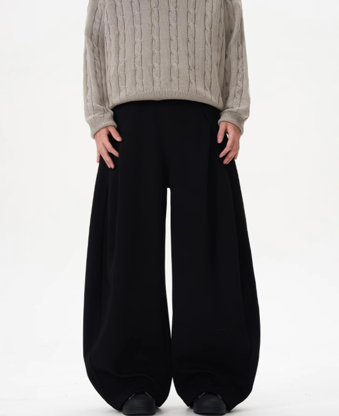 Seam Barrel Wide Sweat Pants