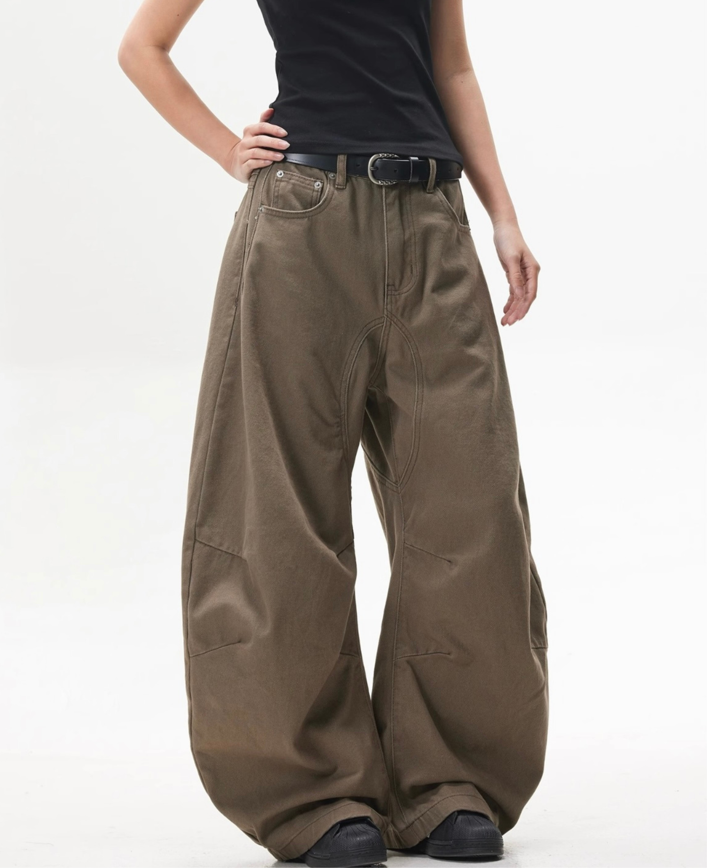Volume Panel Curved Barrel Wide Denim Pants