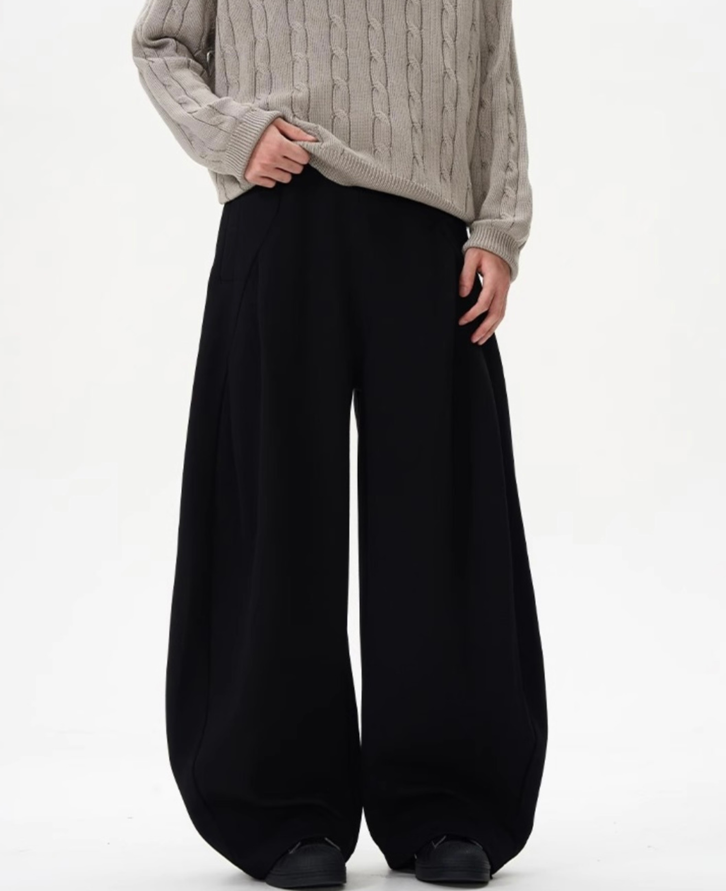 Seam Barrel Wide Sweat Pants