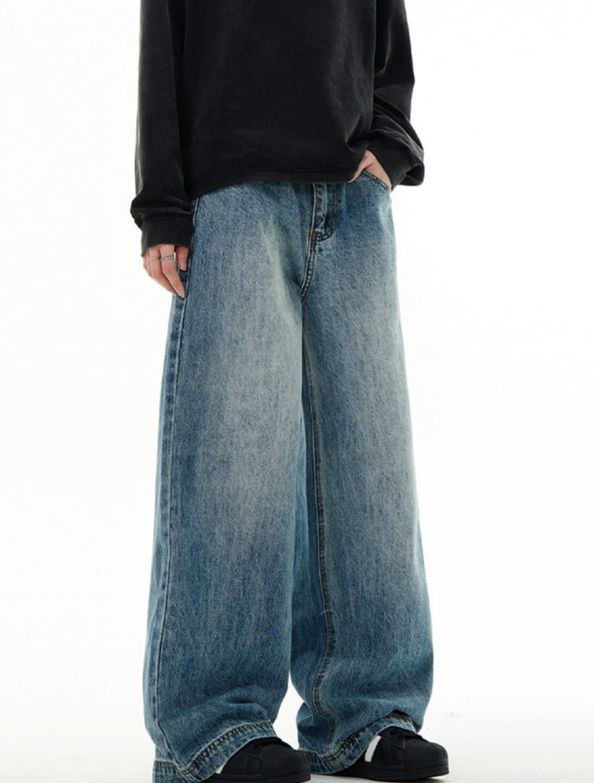 Vintage Wash Curved Denim Pants